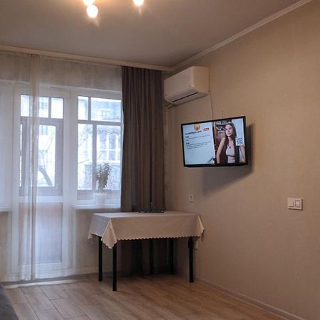 Apartment Near City Center On Peremohy Avenue 46 Chernigov Exterior foto