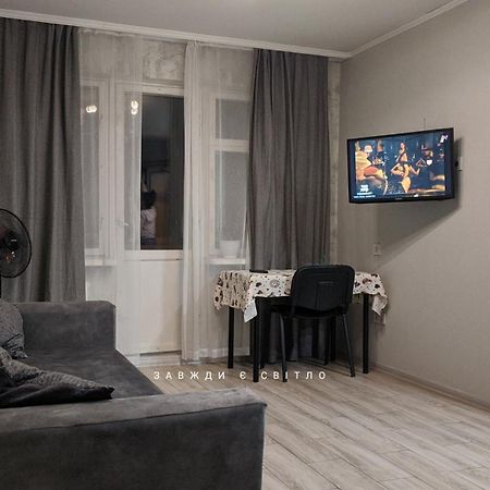 Apartment Near City Center On Peremohy Avenue 46 Chernigov Exterior foto